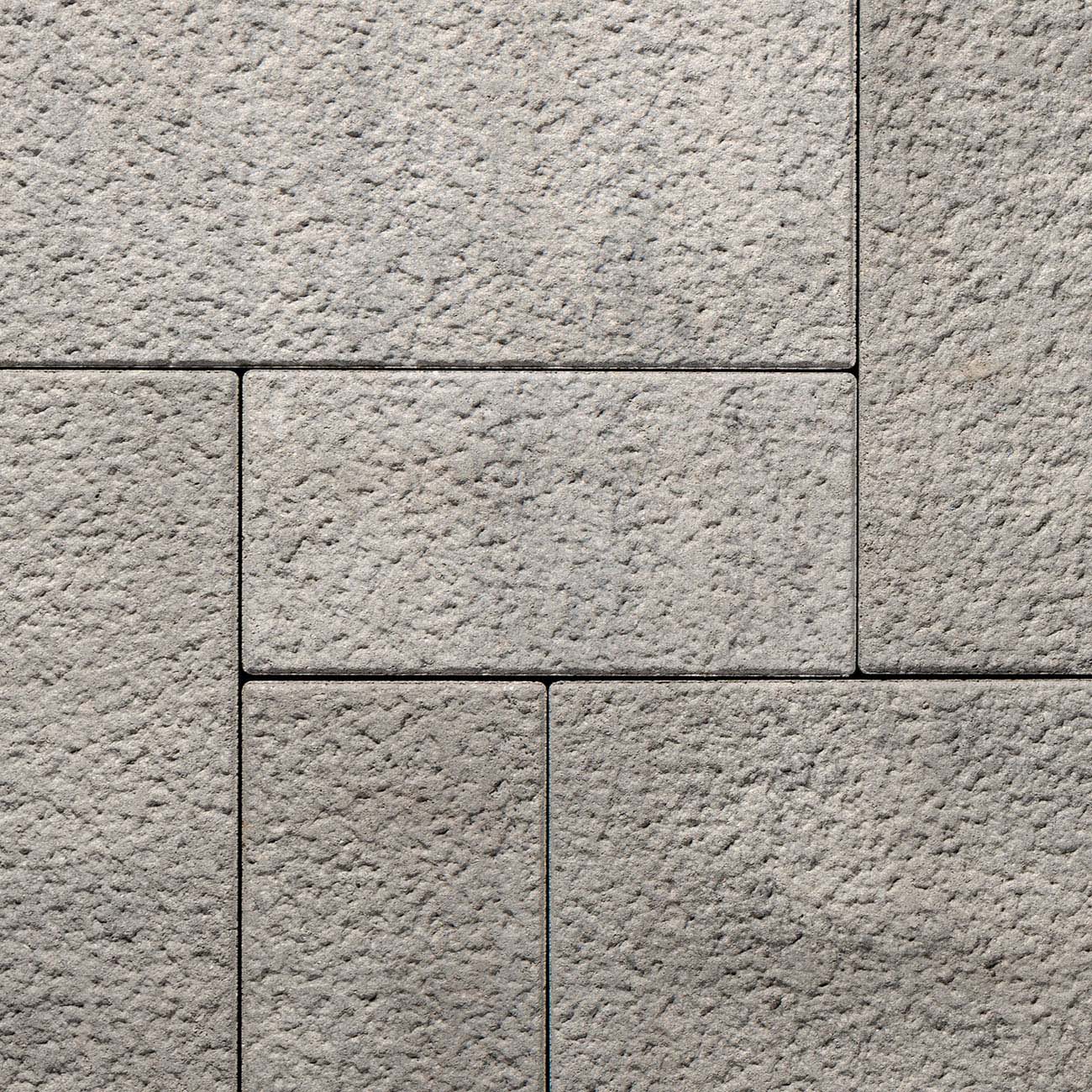 Permeable EnduraColor paver with a simple shape and smooth surface.